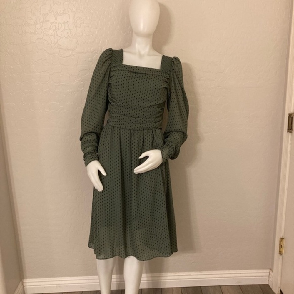 Three Bird Nest Olive Green Swiss Diamond Dot Pattern MIDI Dress  Size Medium